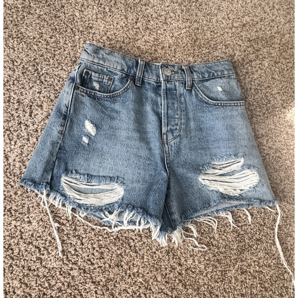 Urban outfitters BDG Pax high rise shorts Size 25 Distressed‎ Denim